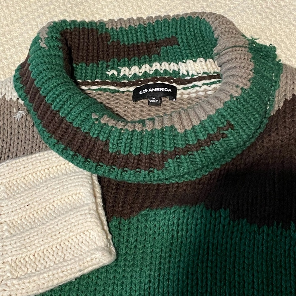 525 America Camo Turtleneck Oversized Sweater - Picture 10 of 13